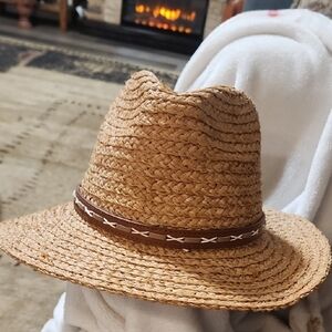 Stylish Tan Straw Hat for Women
